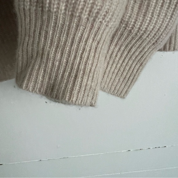 Jenni Kayne Cropped Cardigan Cocoon Cardigan - Oatmeal - Picture 3 of 7